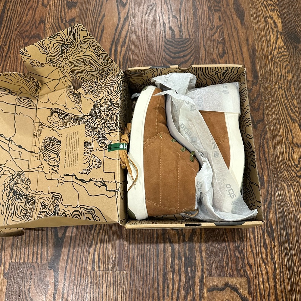 NEW Stio Men’s Boots
